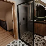 To Je To